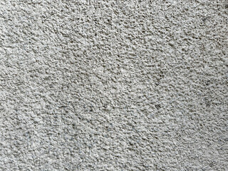 細かくザラザラした質感の石壁