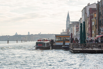 Obraz premium Vaporetto ferry docked at Fondamente Nove stop Venice