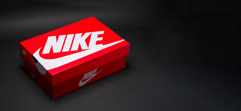 Nike Packaging Images – Browse 238 Stock Photos, Vectors  display picture 1