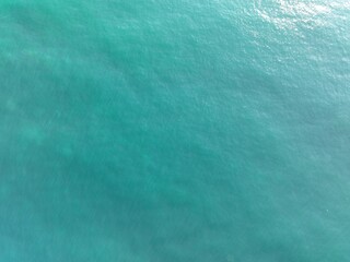 잔잔한 바다의 드론 사진