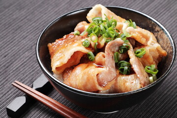 豚丼