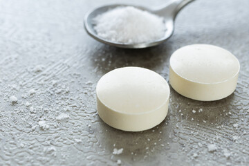 塩タブレット　熱中症対策の食べ物