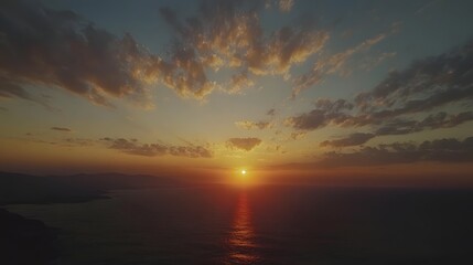 Obraz premium A bright sunrise over the horizon symbolizing the hope and promise of 2025