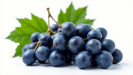 Fototapeta premium Fresh Bunch Of Dark Blue Grapes