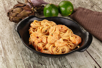 Pasta spaghetti with prawn and cream