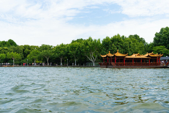 xihu lake