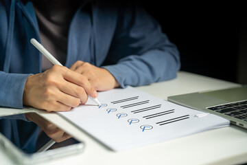 Watch experienced businesswomen use checklists to enhance success, expansion, and company...