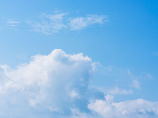 4月の山から　青空と雲07