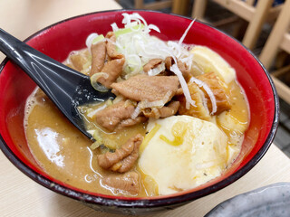 味噌もつ煮込み豆腐