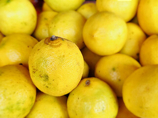 lemons on the market