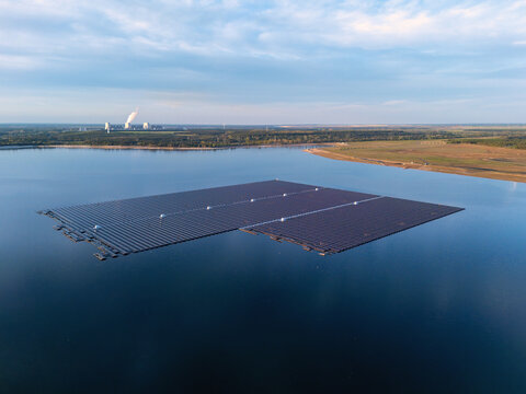Solarfeld im zuk&uuml;nftigen Cottbuser Ostsee