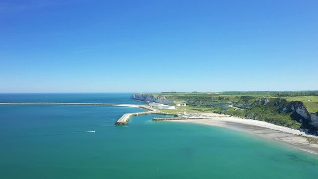 The cliffs overlooking Antifer beach in Europe, France, Normandy, near Etretat, in summer, on a sunny day.&nbsp;