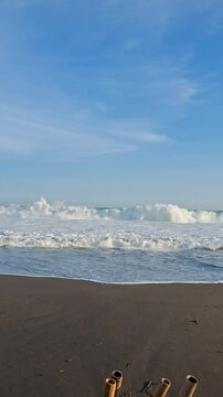 the crashing waves of the southern sea at high tide during the day