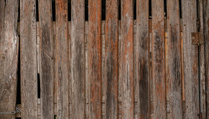 Superficie rústica de madera con vetas marcadas y tonos marrones - foto de stock
