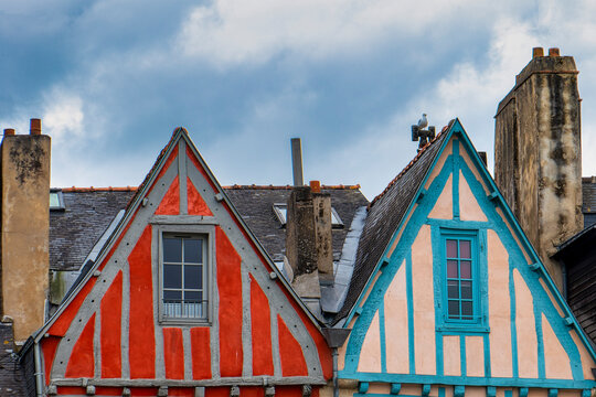 Maisons &agrave; pans de bois &agrave; color&eacute;es Vannes