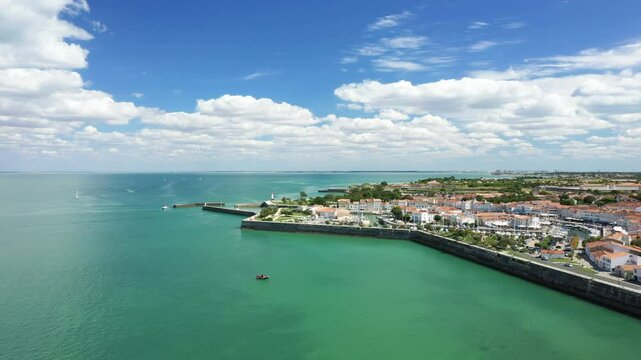 The city of Saint Martin de Re on the island in Europe, in France, in New Aquitaine, in Charente Maritime, in La Rochelle, in summer, on a sunny day.&nbsp;