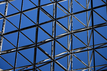 青空と構造物