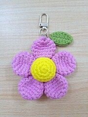 purple daisy flower crochet keychain 