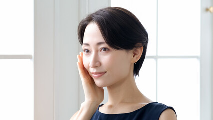 女性　スキンケア