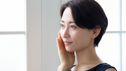 女性　スキンケア