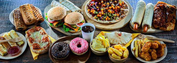 Foods enhancing the risk of cancer. Junk food