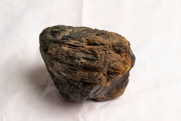 roca con diferentes colores y brillos