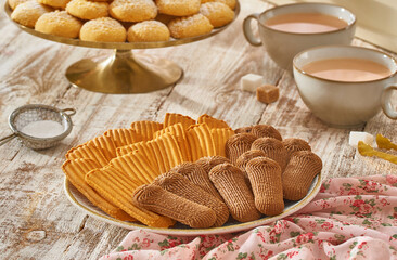 Traditional Egyptian Eid Biscuits – Chocolate and Plain Homemade Cookies