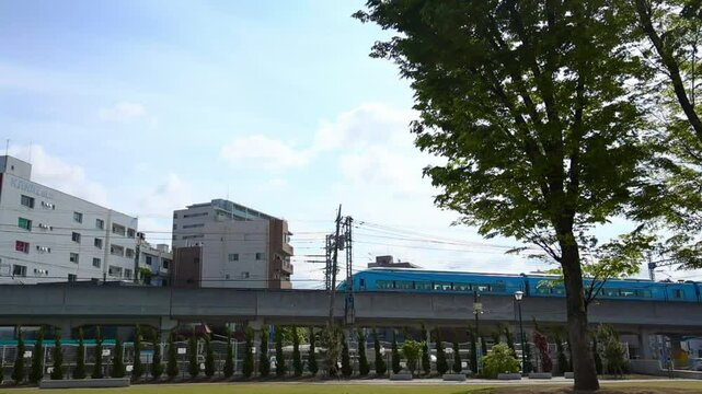 やまと公園から見た特急ロマンスカーMSE