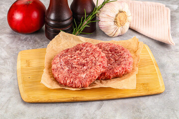 Raw round beef cutlet minced meat
