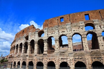 Obraz premium Ancient Rome landmark - Colosseum. City architecture in Rome, Italy.
