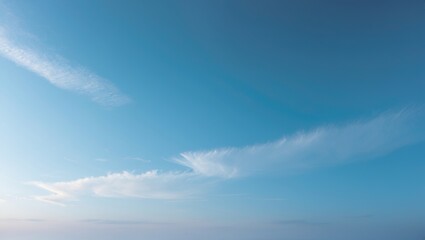 Obraz premium Beautiful morning sky with clear weather and blue clouds