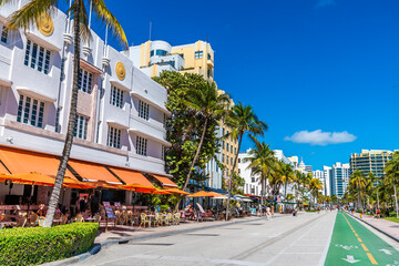 A view down the upper half of Ocean Drive on a bright sunny morning in South Beach in Miami in springtime © Nicola