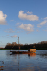 Paysage de Bord de Loire Fleuve Bateau Gabare Angers Pays de la Loire Coucher de Soleil