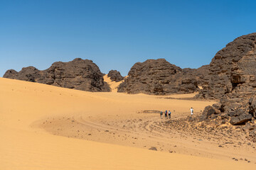 Randonnée dans le désert Algérien à Djanet , Parc national du Tassili N'Ajjer	