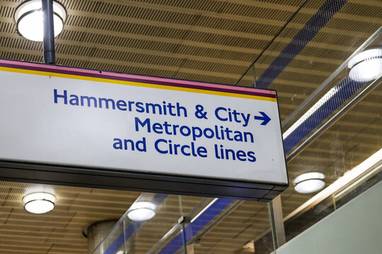 Hammersmith and City, Metropolitan and Circle Line London Underground Station Sign