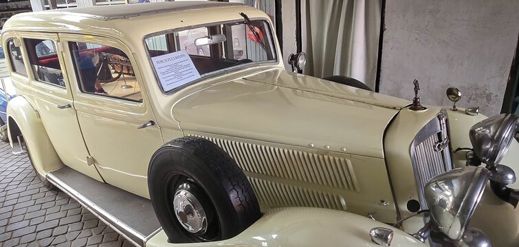A white Horch Pullman probably belonging to the high Nazi prominent Generalfeldmarschall Friedrich Paulus and located in the Automotive Museum in Otrebusy