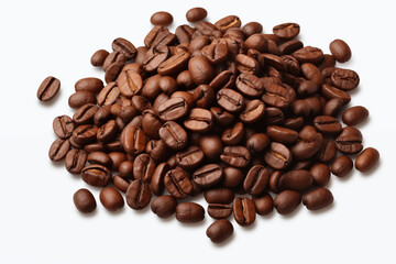 Obraz premium Pile of coffee beans isolated on white background
