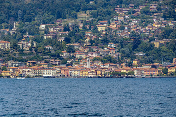 Fototapeta premium Beautiful Italian Townscape on the Edge of Lake Como