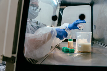 Measuring donor breast milk in neonatal lab