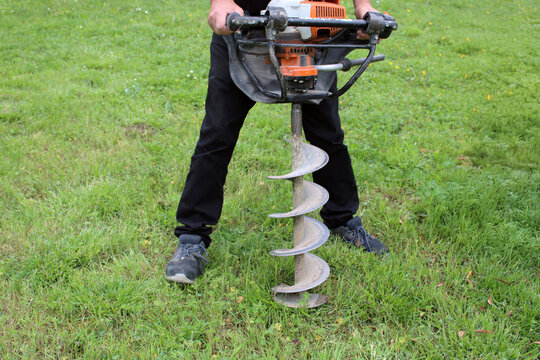Tari&egrave;re mat&eacute;riel, forer le sol de son jardin avec une tari&egrave;re thermique