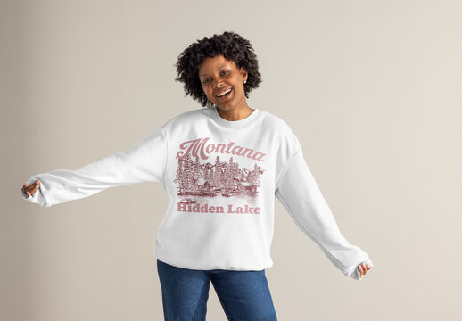 Cheerful afro woman in  sweater. PSD mockup ready to use