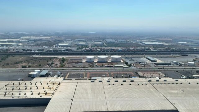 Vista A&eacute;reas de edificios industriales, industriales y complejos log&iacute;sticos