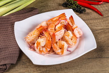 Shrimp cocktail with salad and sauce