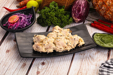 Chicken tikka with cream sauce