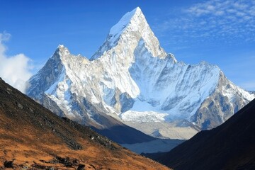 Fototapeta premium Majestic snow-capped peak (1)