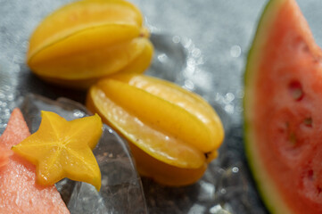 スターフルーツとスイカ