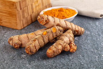 Fresh aroma tumeric roots heap