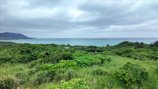 石垣島北東部にある玉取崎展望台から見る平久保半島