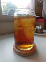cola with ice