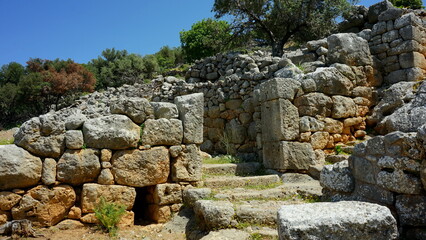 Hauseingang der alten Stadt Lato auf Kreta © Jogerken